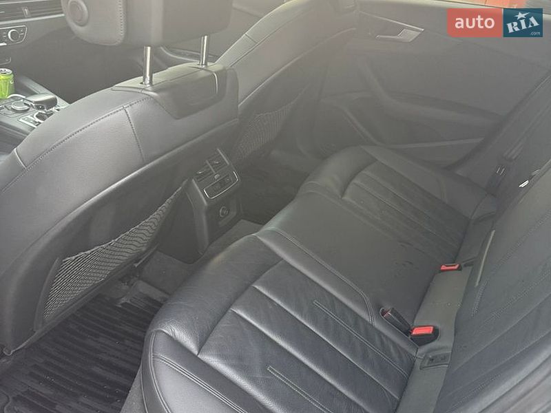 Седан Audi A4 2019 в Києві