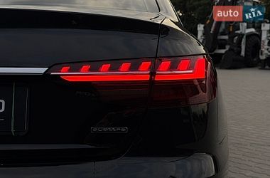 Седан Audi A4 2022 в Львове