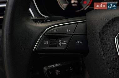 Седан Audi A4 2022 в Львове