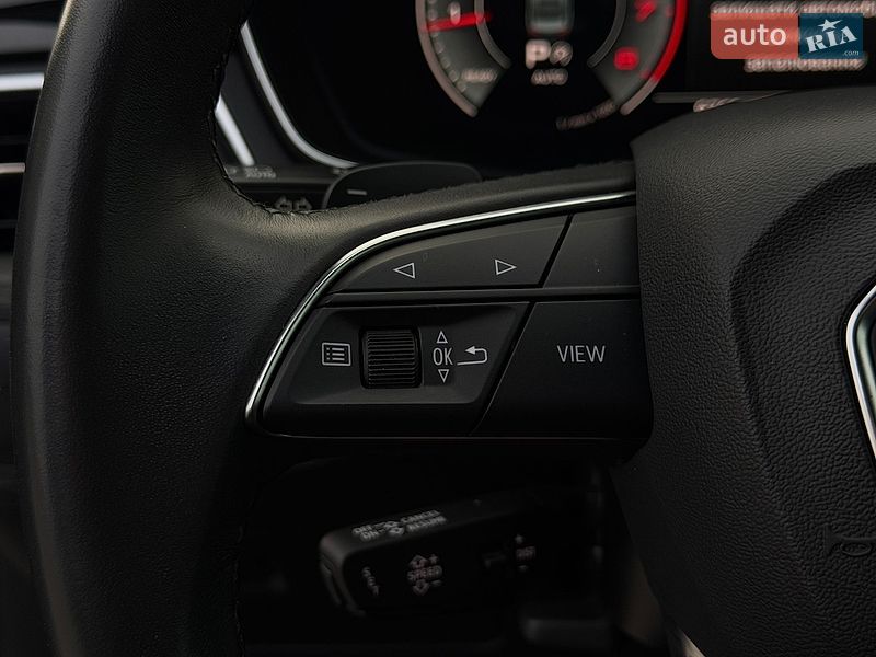 Седан Audi A4 2022 в Львове