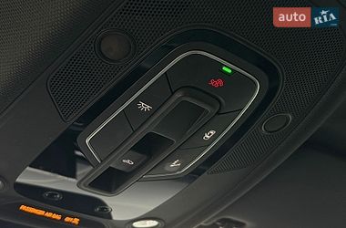 Седан Audi A4 2022 в Львове
