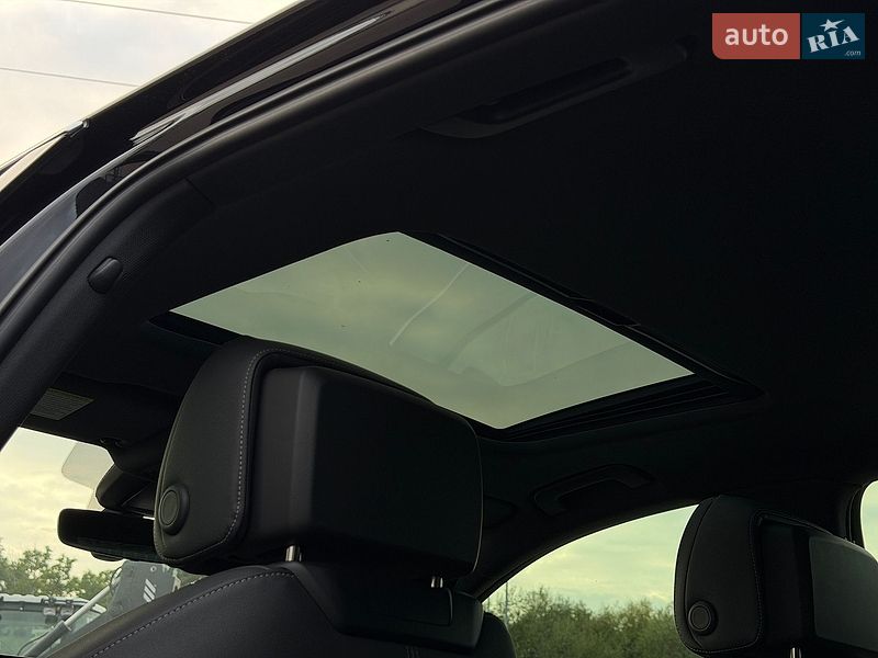 Седан Audi A4 2022 в Львове
