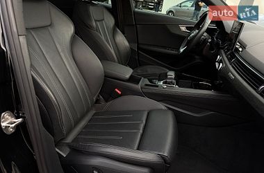 Седан Audi A4 2022 в Львове