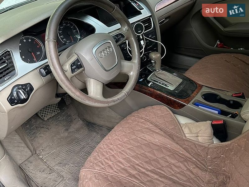 Седан Audi A4 2012 в Сумах