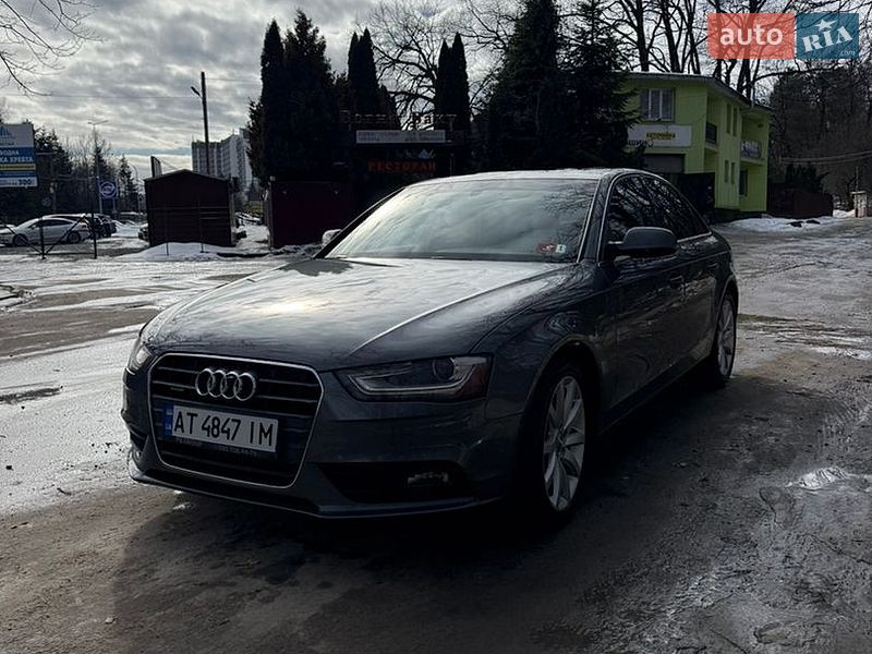 Седан Audi A4 2012 в Трускавці