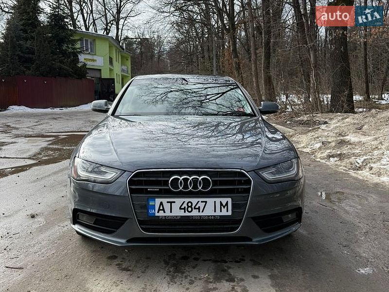 Седан Audi A4 2012 в Трускавці