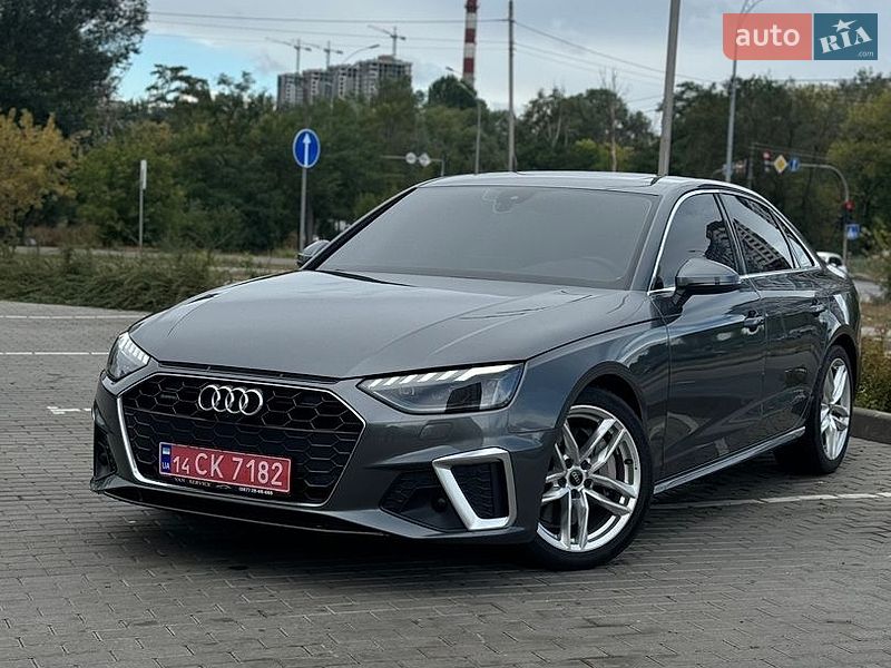 Седан Audi A4 2021 в Києві