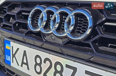 Седан Audi A4 2022 в Киеве