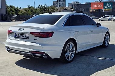 Седан Audi A4 2022 в Киеве