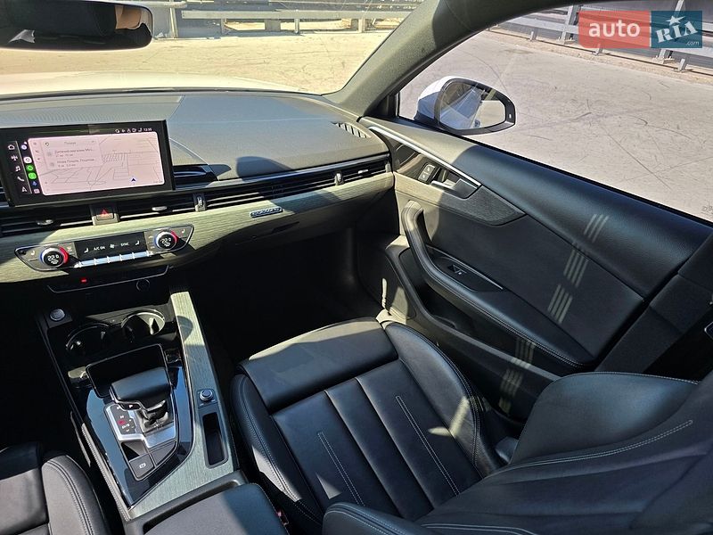 Седан Audi A4 2022 в Киеве