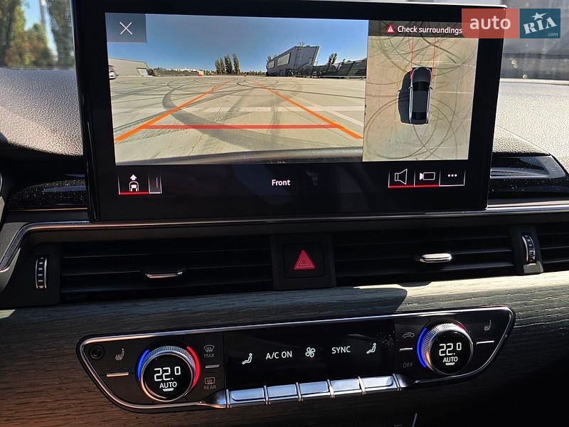 Седан Audi A4 2022 в Киеве