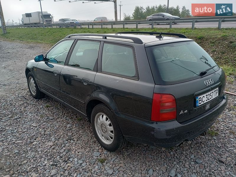 Універсал Audi A4 1998 в Львові