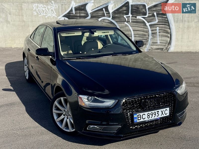 Седан Audi A4 2012 в Львові