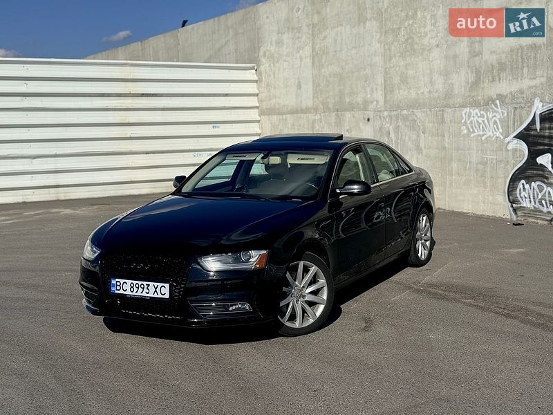 Седан Audi A4 2012 в Львові