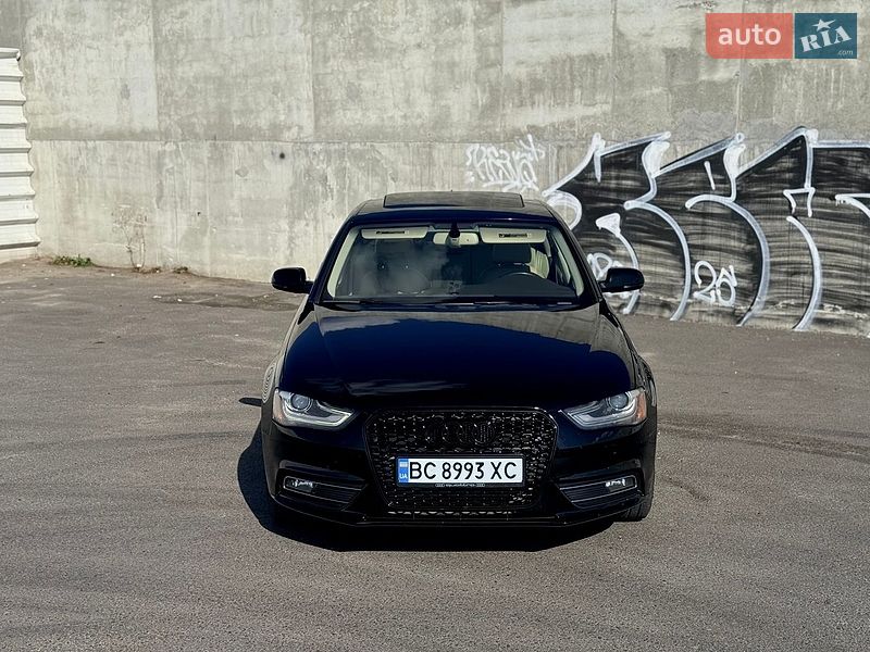Седан Audi A4 2012 в Львові