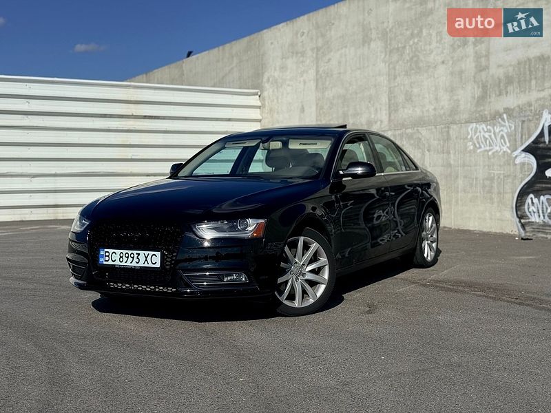 Седан Audi A4 2012 в Львові