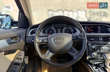 Седан Audi A4 2012 в Львові