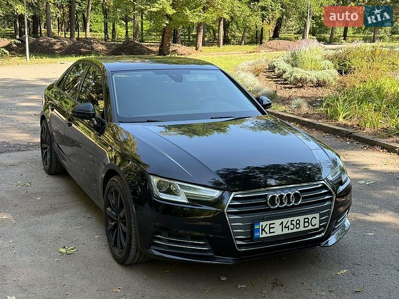 Седан Audi A4 2017 в Кривом Роге