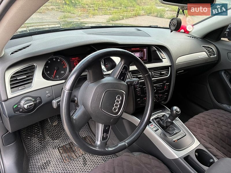 Універсал Audi A4 2011 в Черкасах