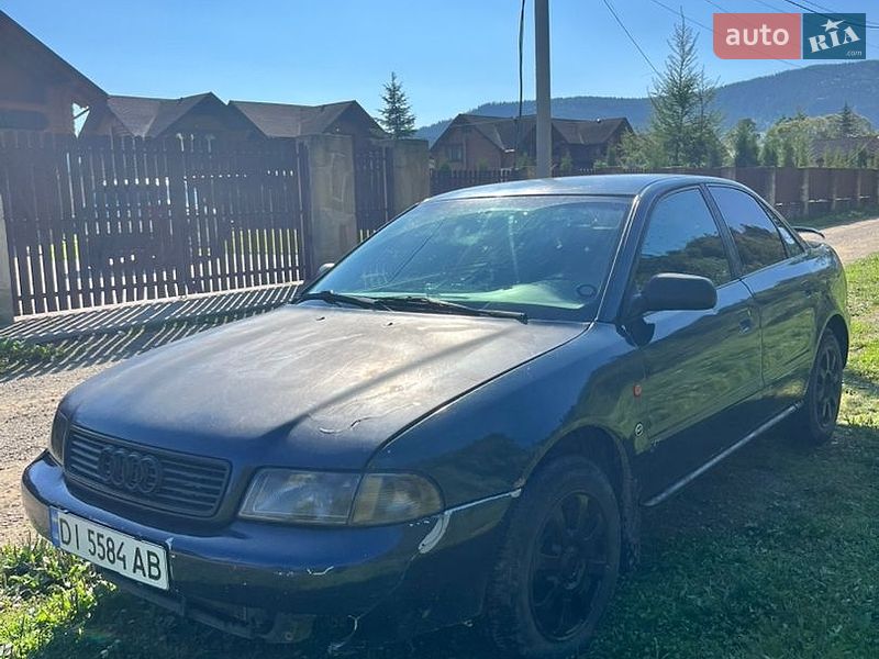Седан Audi A4 1995 в Яремчі