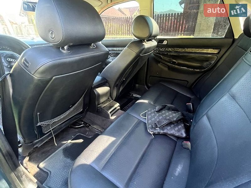 Седан Audi A4 1995 в Яремчі