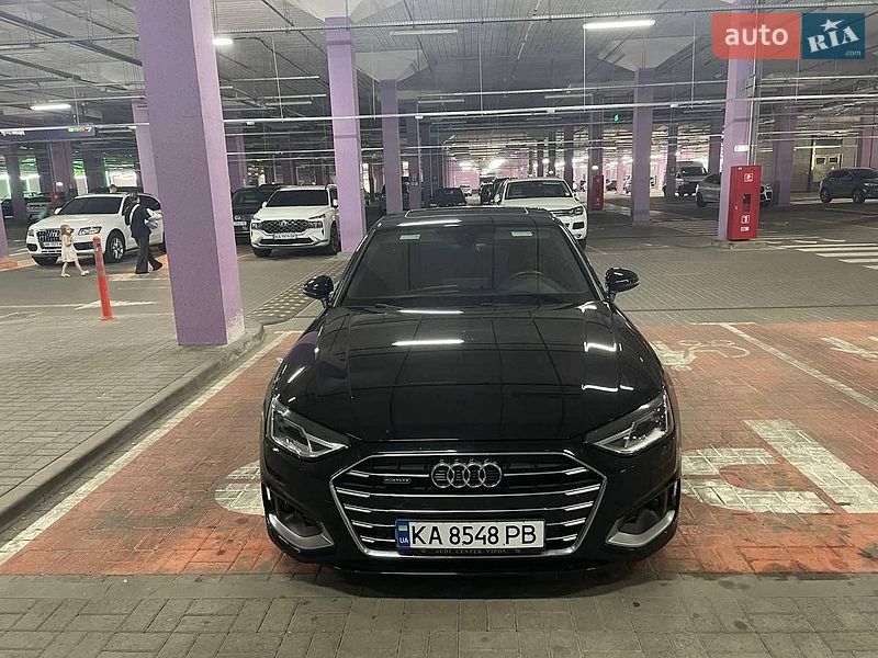 Седан Audi A4 2021 в Києві