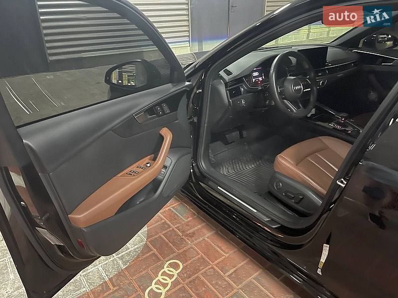 Седан Audi A4 2021 в Києві