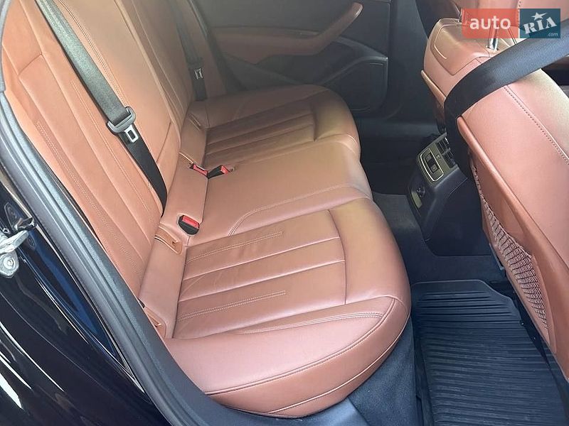 Седан Audi A4 2021 в Києві
