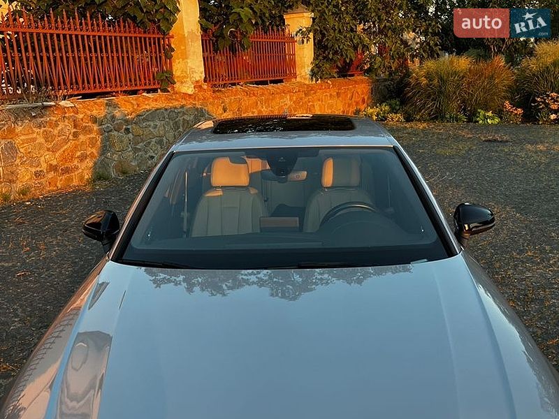 Седан Audi A4 2016 в Киеве