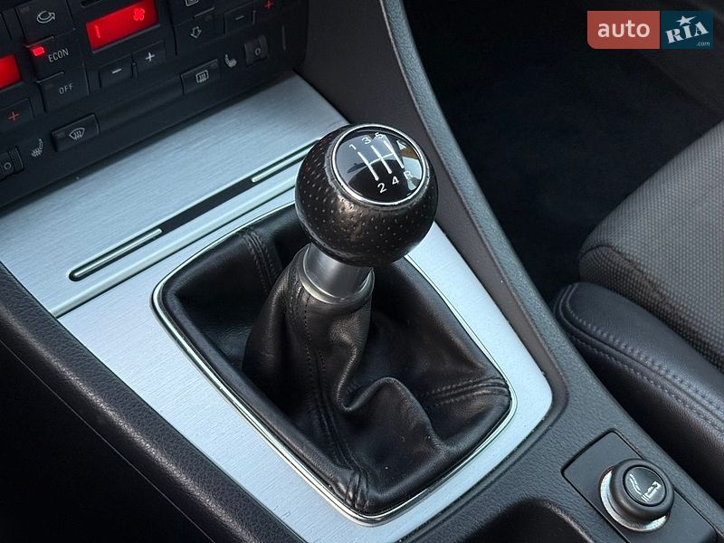 Седан Audi A4 2007 в Сарнах