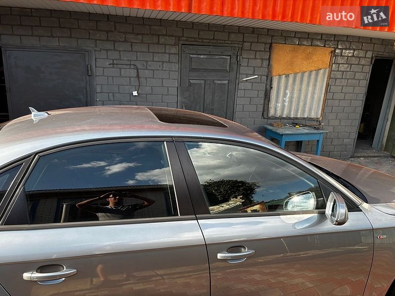 Седан Audi A4 2010 в Києві