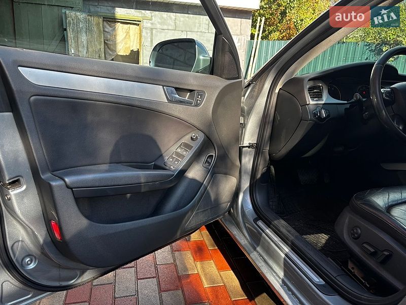 Седан Audi A4 2010 в Києві