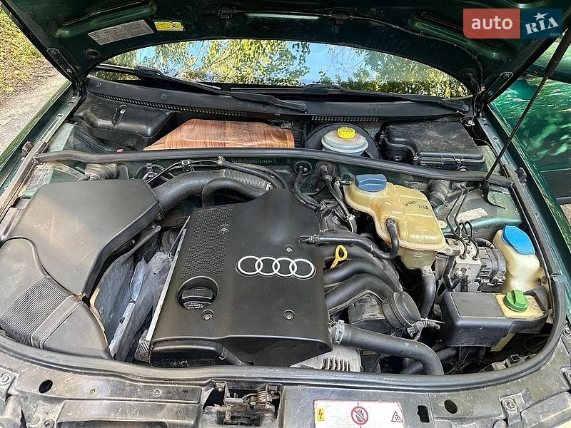 Седан Audi A4 1998 в Вінниці