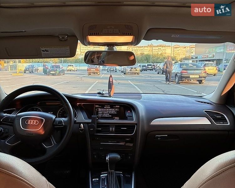 Седан Audi A4 2013 в Борисполе