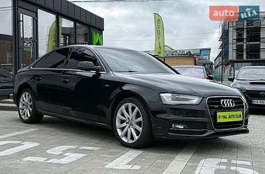 Седан Audi A4 2014 в Львові