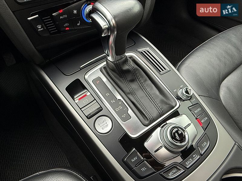 Седан Audi A4 2014 в Львові