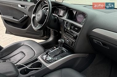 Седан Audi A4 2014 в Львові
