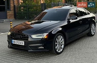 Седан Audi A4 2012 в Виннице