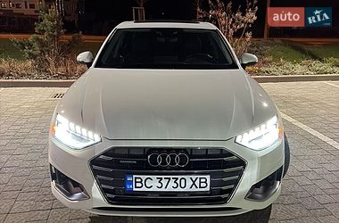 Седан Audi A4 2021 в Львове