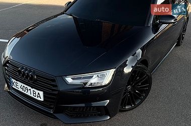 Седан Audi A4 2016 в Киеве