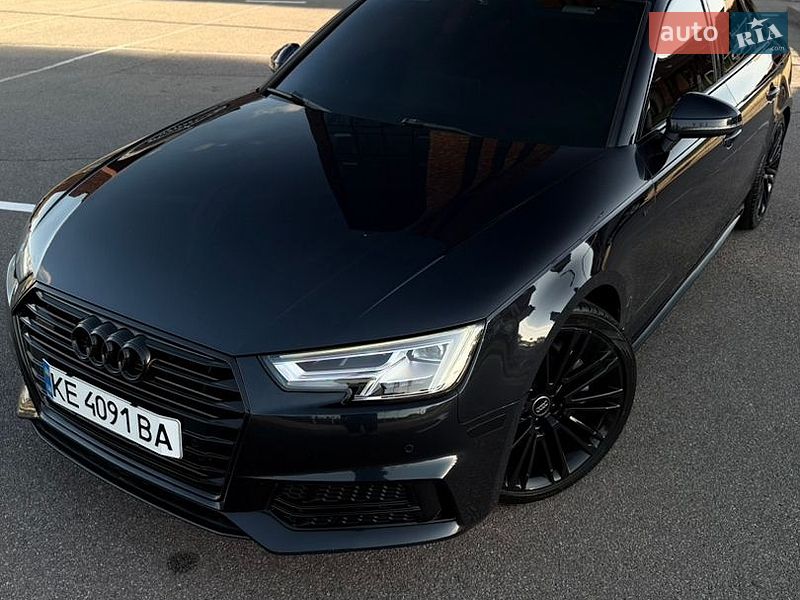 Седан Audi A4 2016 в Киеве