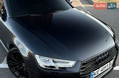 Седан Audi A4 2016 в Киеве