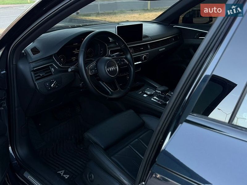 Седан Audi A4 2016 в Киеве