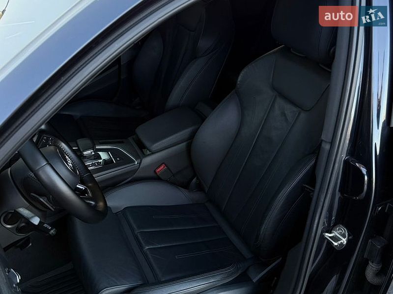 Седан Audi A4 2016 в Киеве