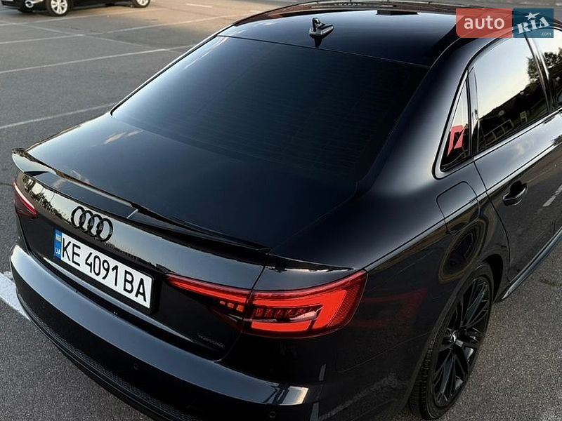 Седан Audi A4 2016 в Киеве