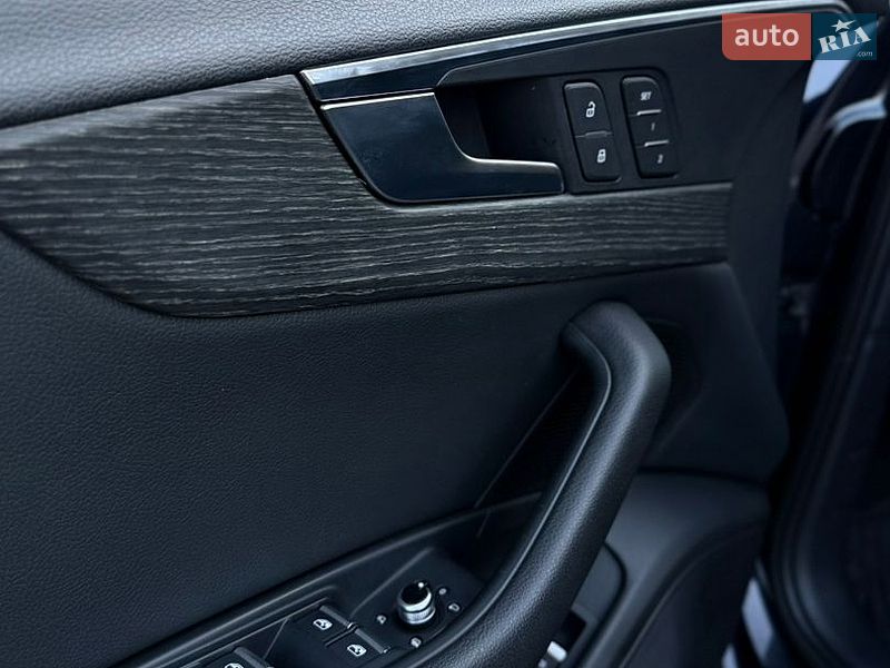 Седан Audi A4 2016 в Киеве