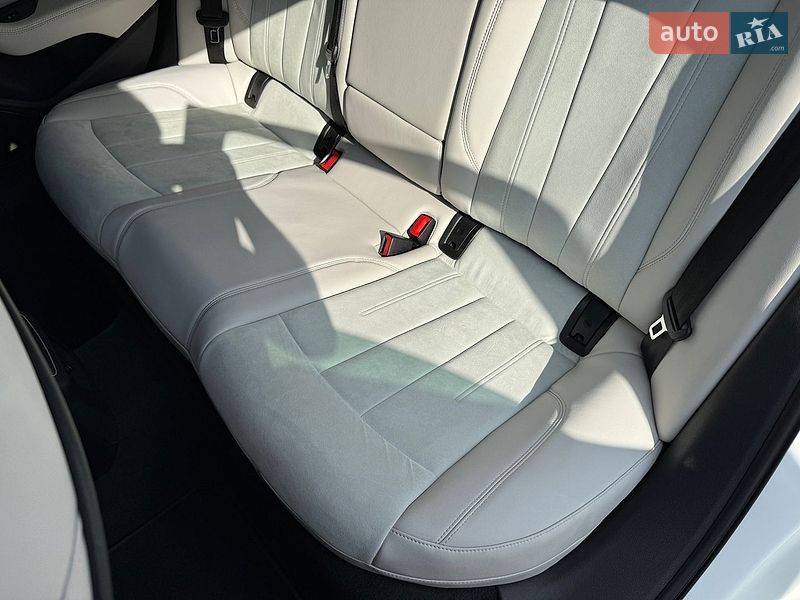 Седан Audi A4 2020 в Києві фото 46 Седан Audi A4 2020 в Києві