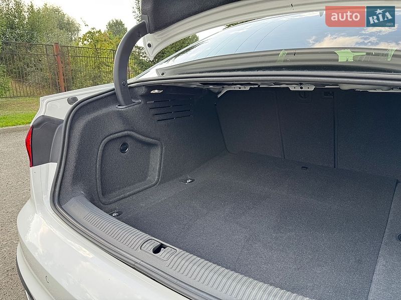 Седан Audi A4 2020 в Києві фото 55 Седан Audi A4 2020 в Києві