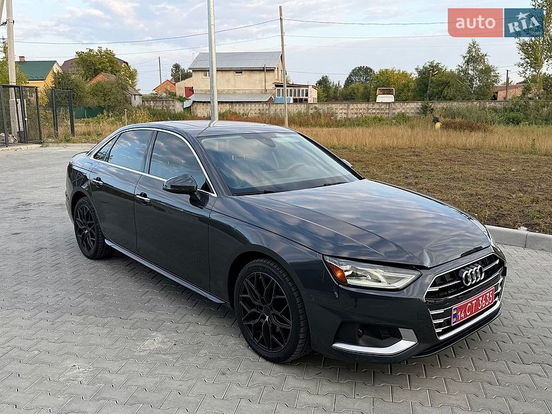 Седан Audi A4 2020 в Львові