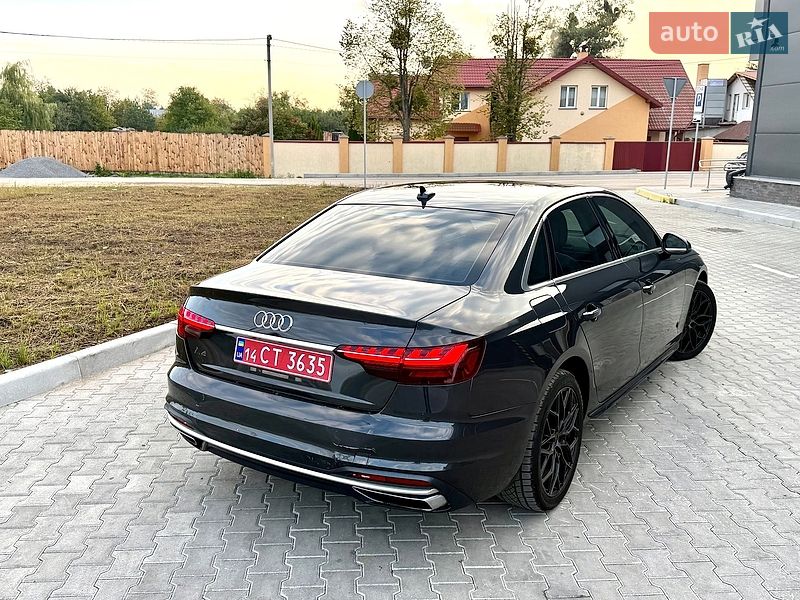 Седан Audi A4 2020 в Львові